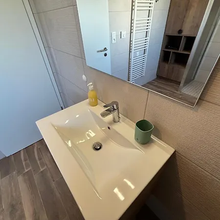 Apartment L'isenciel - Maison De Plain Pied Avec Jardin Et Parking